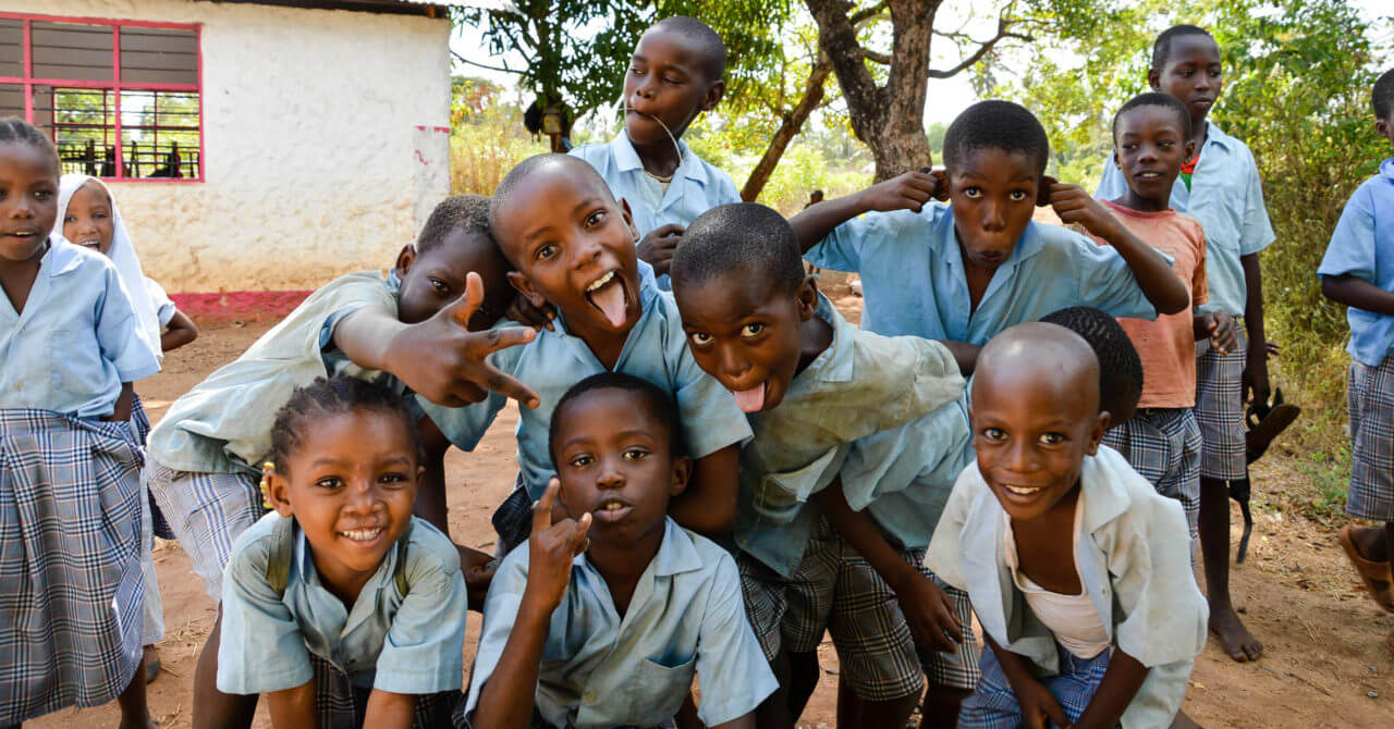 Kinder der New Furaha School in Kenia